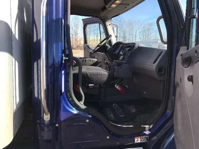 2017 Freightliner M2