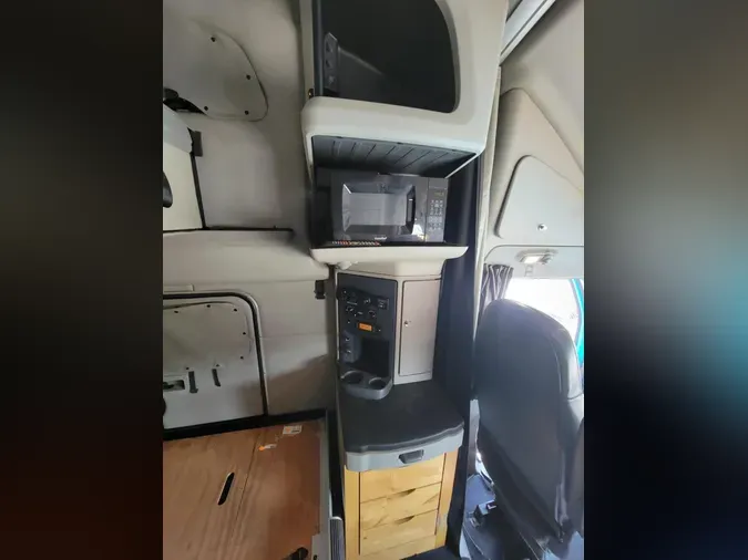 2020 Peterbilt 579