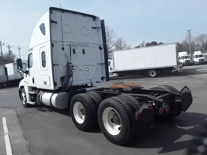 2019 FREIGHTLINER/MERCEDES CASCADIA 125