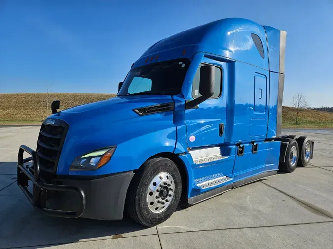 2022 Freightliner Cascadia