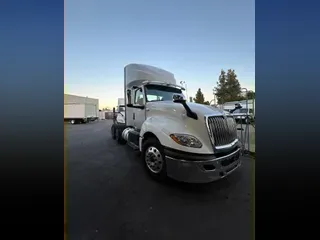 2020 NAVISTAR INTERNATIONAL LT625 DAYCAB T/A