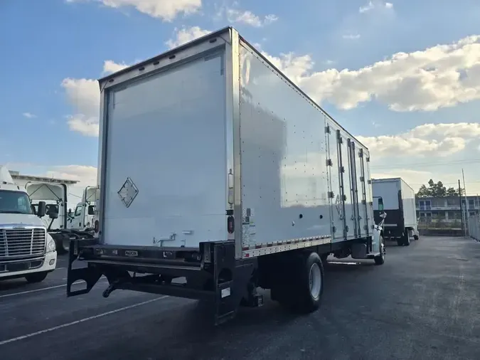 2018 FREIGHTLINER/MERCEDES M2 106