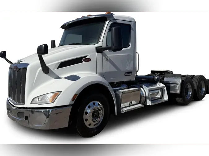 2023 Peterbilt 579cb43828afd5aea872fe878519abeb9e0