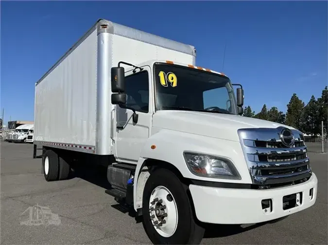 2019 HINO 268A