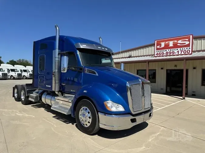 2021 KENWORTH T680