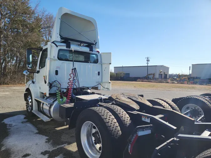 2017 FREIGHTLINER/MERCEDES M2-112