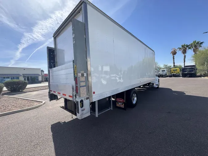2019 Peterbilt 337