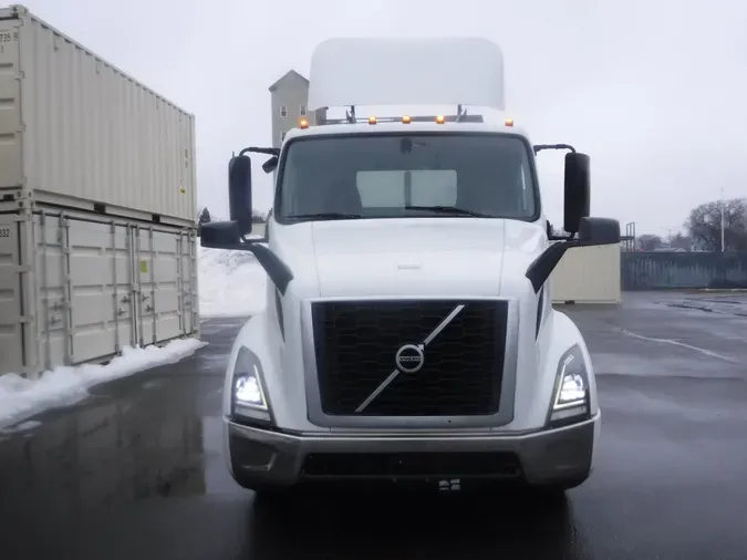 2019 VOLVO VNL