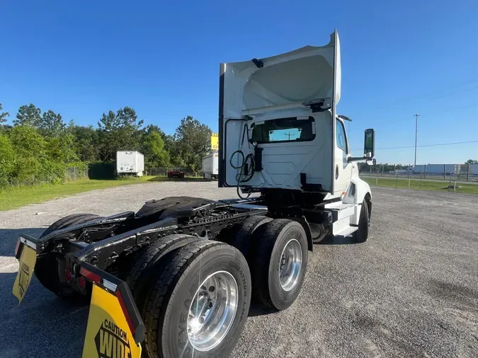 2020 International LT625