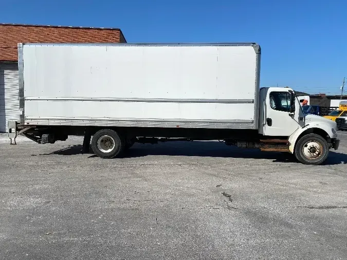 2018 Freightliner M2