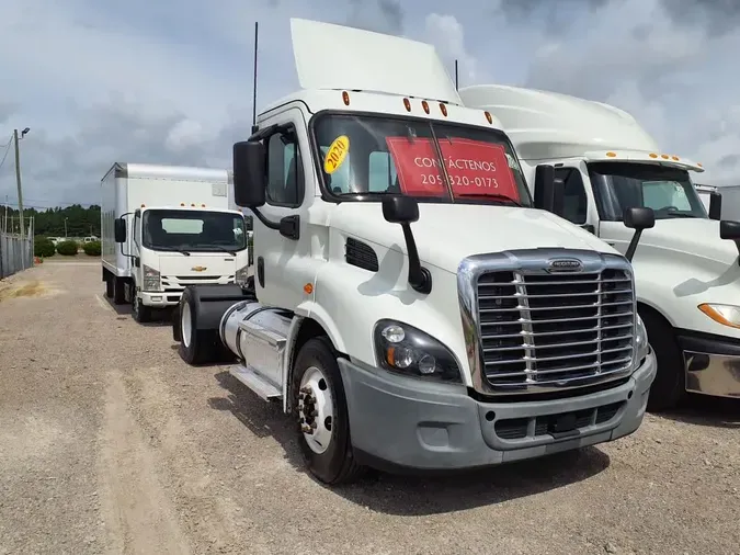 2020 FREIGHTLINER CASCADIA 113