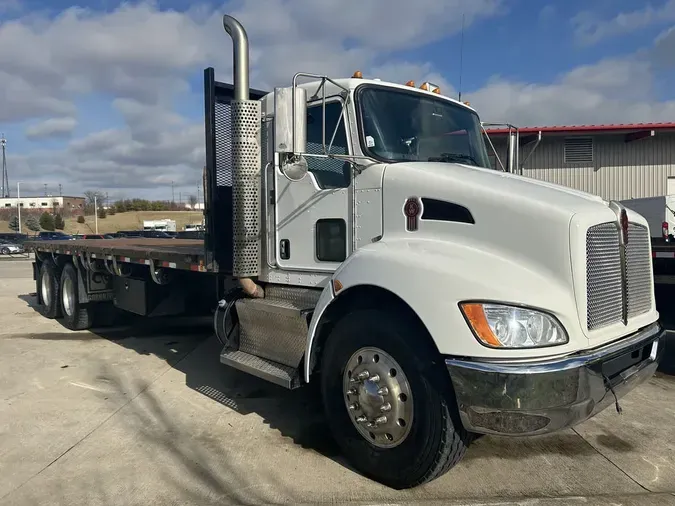 2014 Kenworth T370cb53d3693d02a8822e6e3f8959010c13