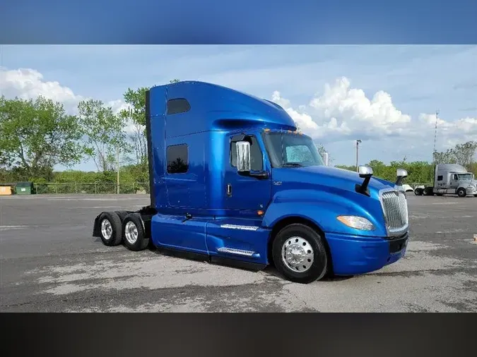 2020 INTERNATIONAL LT