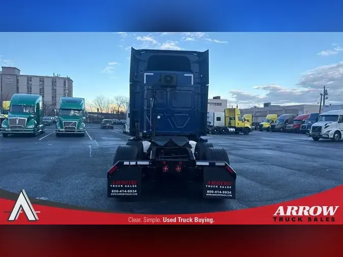 2021 FREIGHTLINER CASCADIA