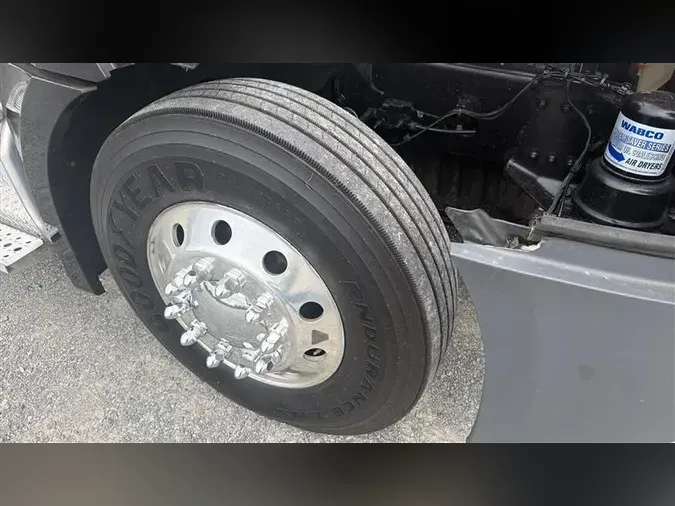 2020 FREIGHTLINER CA126