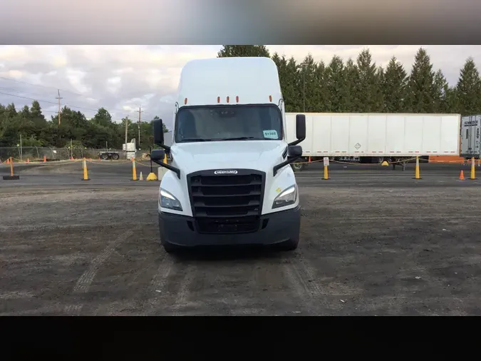 2021 Freightliner Cascadia