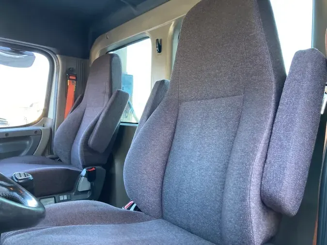 2019 FREIGHTLINER/MERCEDES CASCADIA 125cb5c8351a3193a9b44f3fe6c5e78b14e