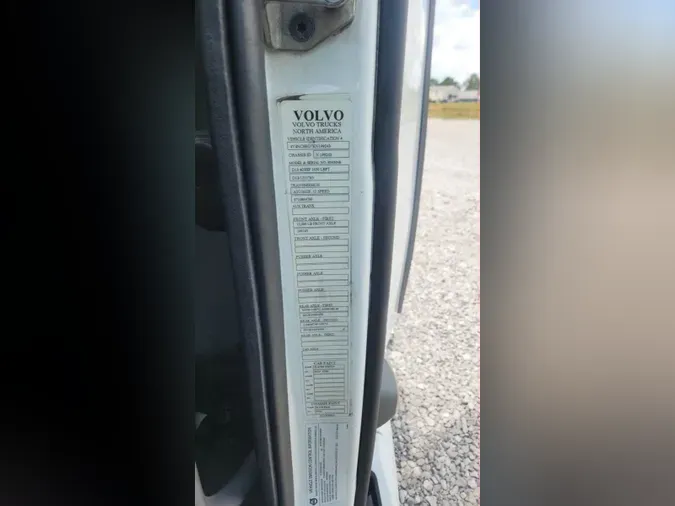 2019 Volvo VNL300