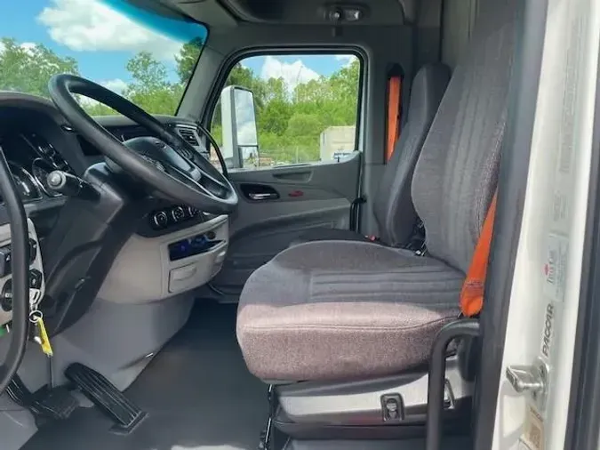 2022 Peterbilt 579