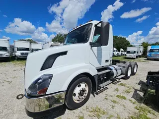 2015 Volvo VNL64TRACTOR