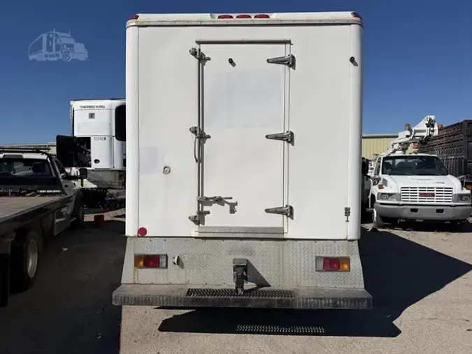 2014 ISUZU NQR