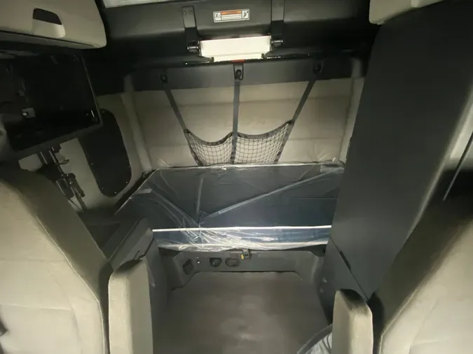 2019 Freightliner Cascadia 126