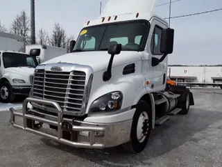 2017 FREIGHTLINER/MERCEDES CASCADIA 113