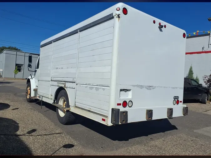 2017 FREIGHTLINER/MERCEDES M2 106