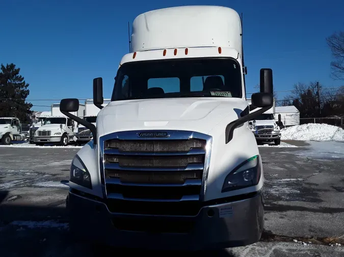 2020 FREIGHTLINER/MERCEDES NEW CASCADIA 116