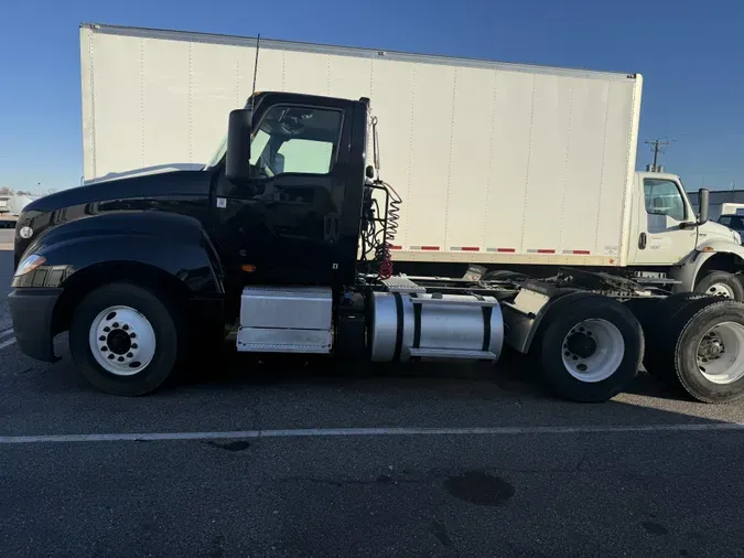 2020 International LT625