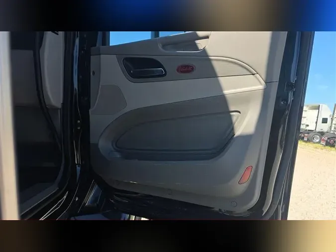 2020 PETERBILT 579