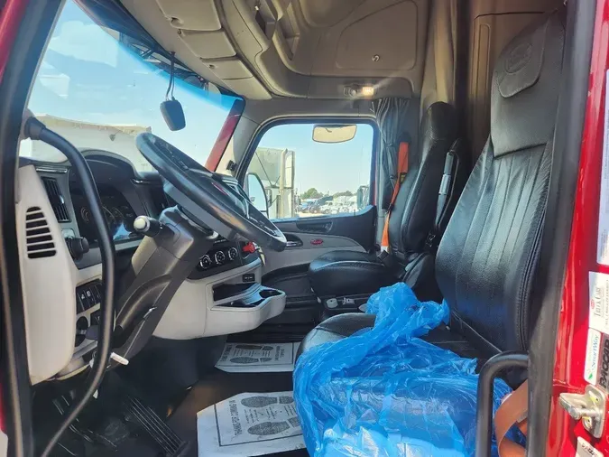 2023 PETERBILT 579