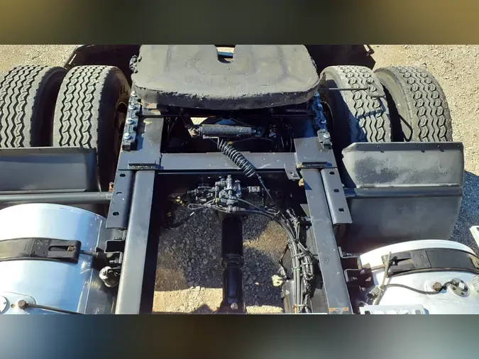 2016 VOLVO VNL42TRACTOR