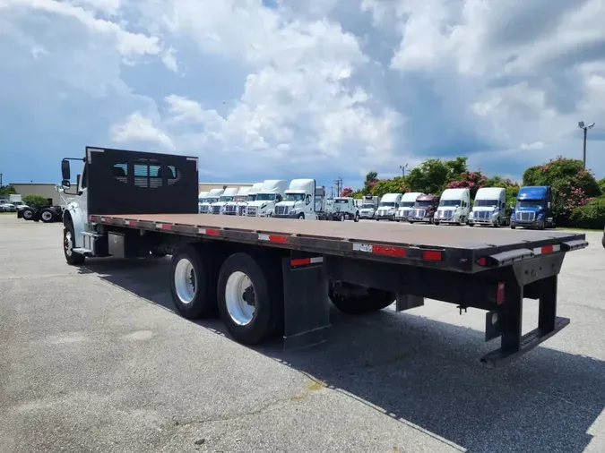 2018 FREIGHTLINER M2 106