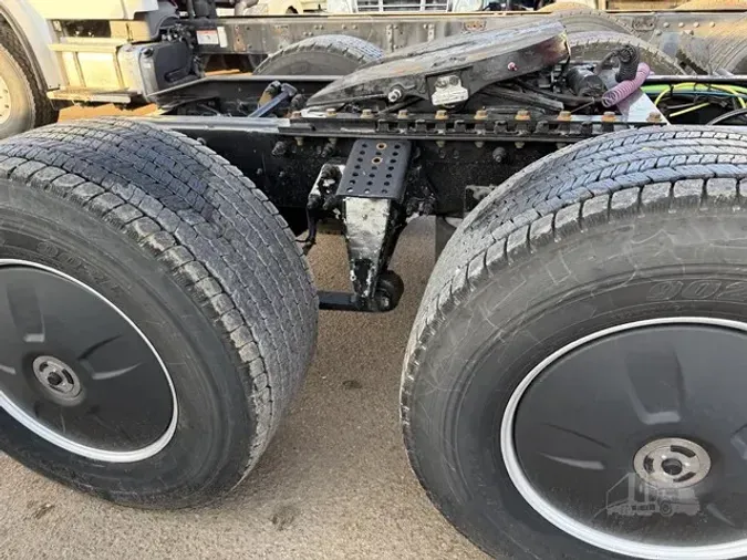 2020 INTERNATIONAL LT