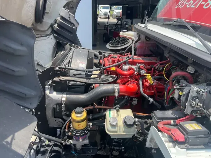 2019 FREIGHTLINER M2 106