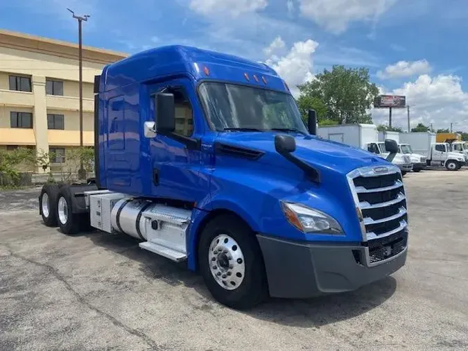 2020 Freightliner Cascadia