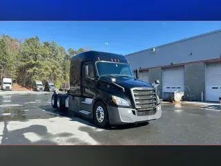 2020 Freightliner Cascadia 126