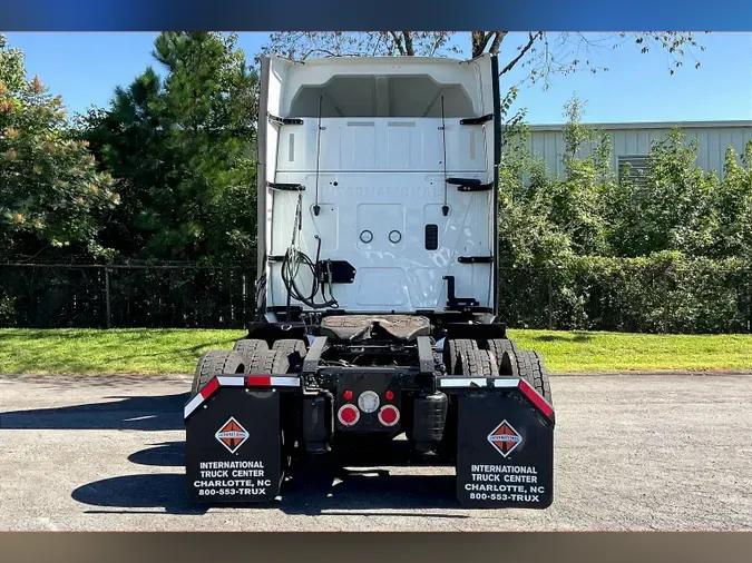 2022 INT LT625 6x4