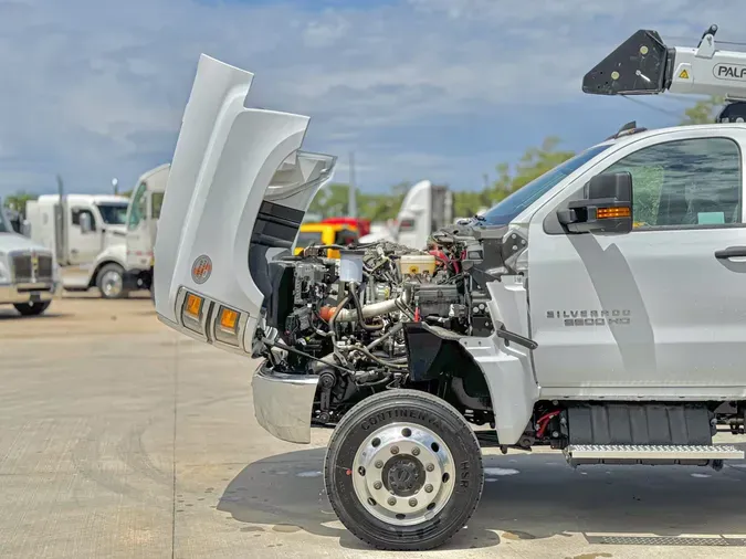 2023 CHEVROLET SILVERADO 6500HD