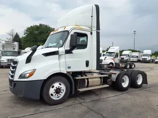 2019 FREIGHTLINER NEW CASCADIA 116