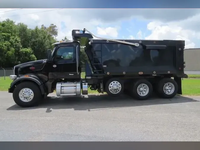 2025 Peterbilt 567