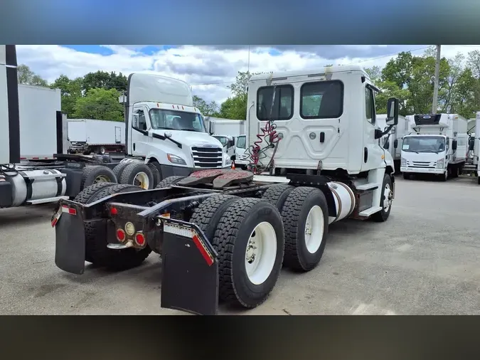 2017 FREIGHTLINER/MERCEDES CASCADIA 125cb90f8e4e380d0dc8cdb3f8bc09f9c50