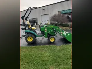 2022 John Deere 1025R