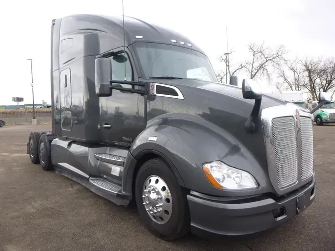 2022 Kenworth T680