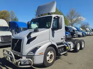 2019 VOLVO VNL