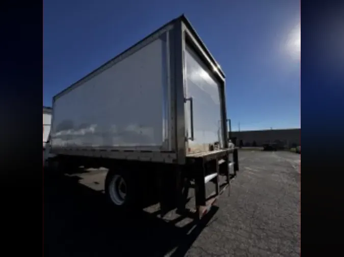 2019 FREIGHTLINER M2 106