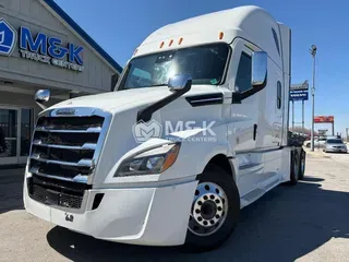 2022 FREIGHTLINER Cascadia 126