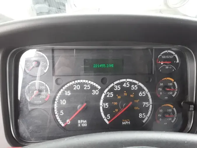 2016 FREIGHTLINER/MERCEDES M2 106