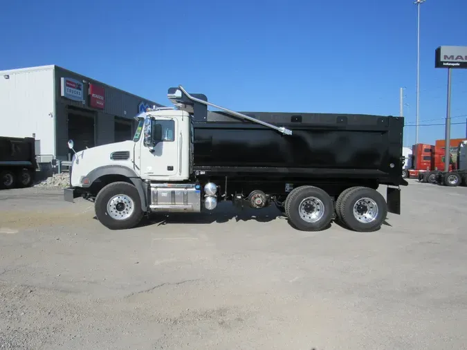2026 MACK GR64B